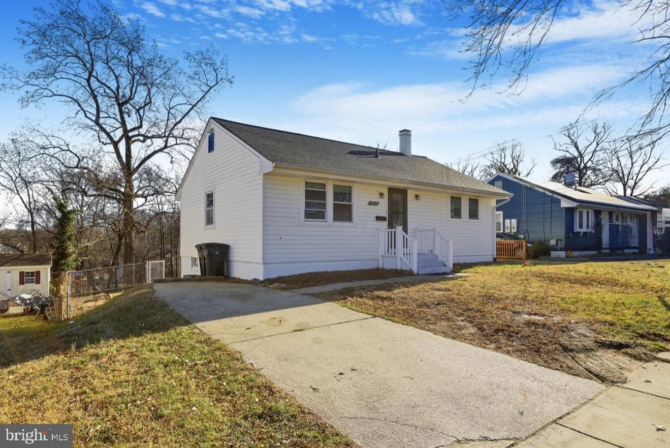 9013 Volta Street photo 3