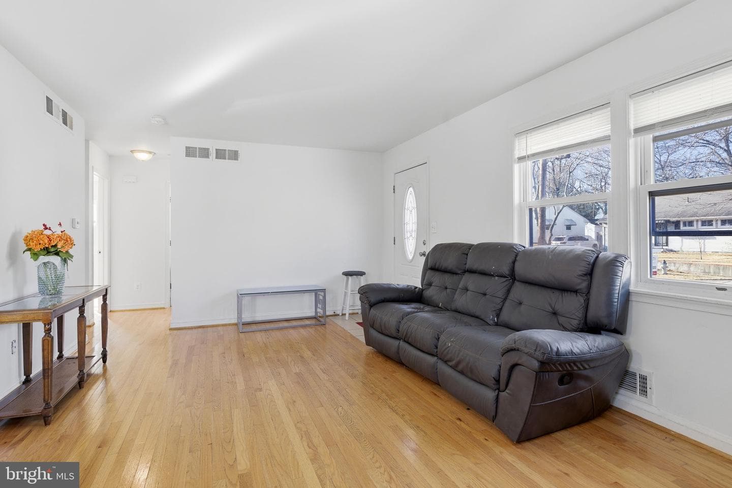 9013 Volta Street photo 7