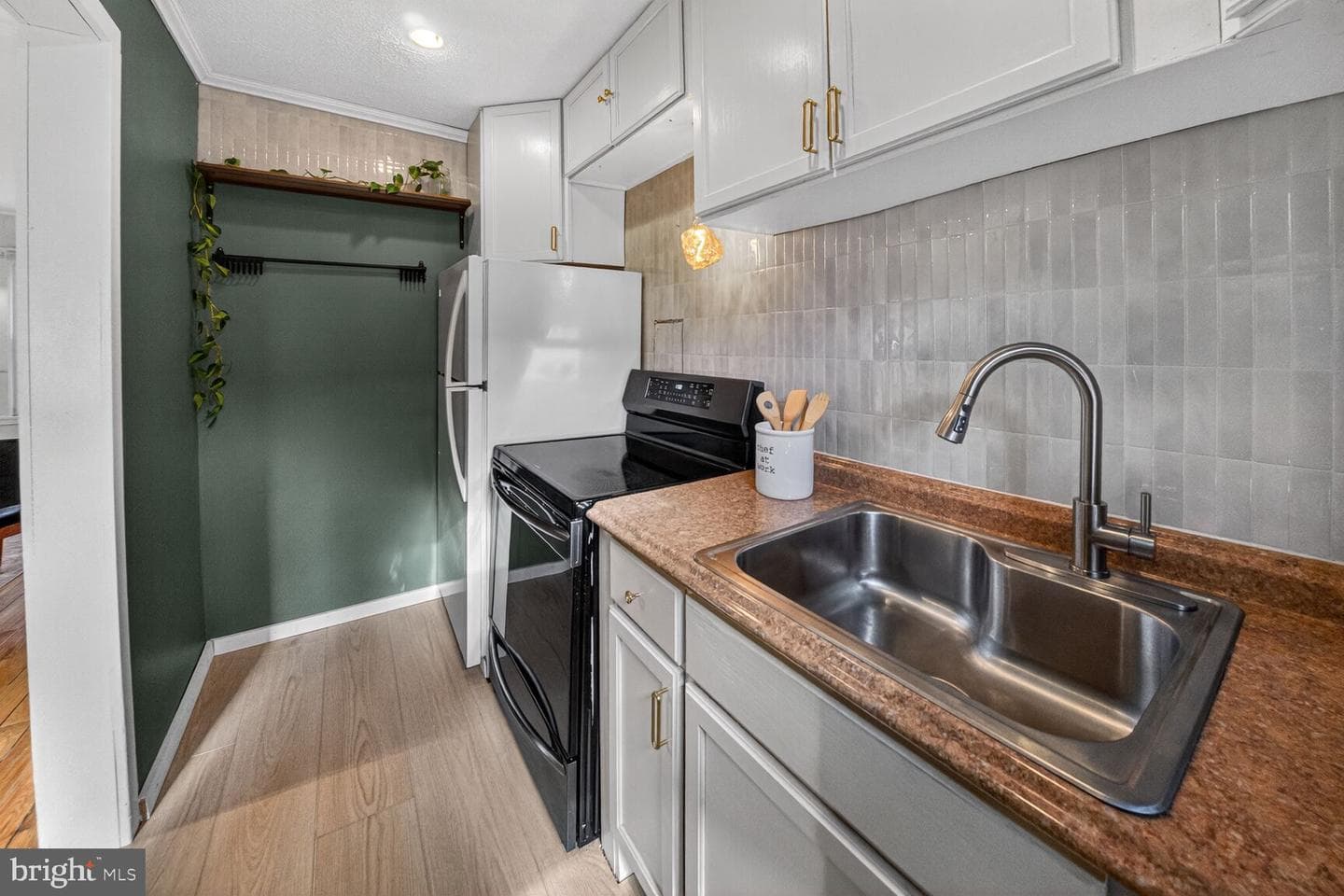 54 Ridge Road photo 9