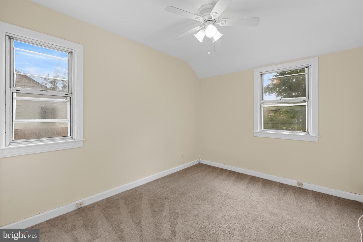 7119 Buchanan Street photo 13