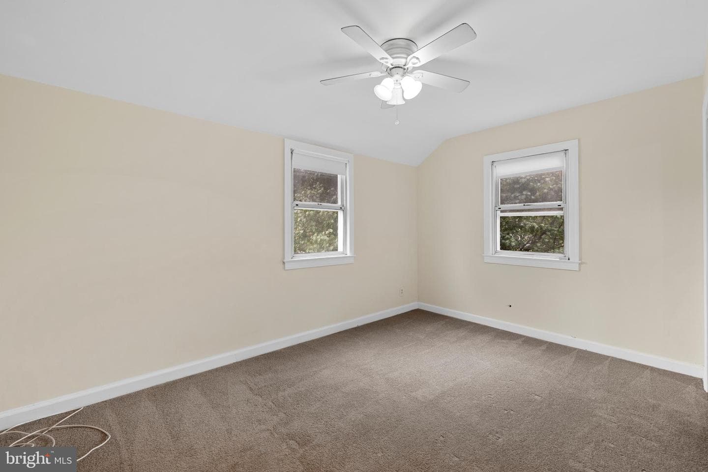 7119 Buchanan Street photo 15