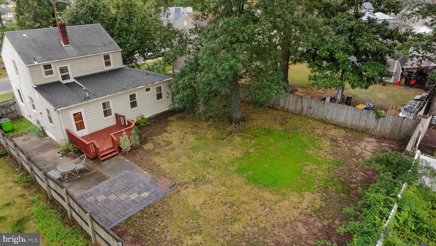 7119 Buchanan Street photo 21
