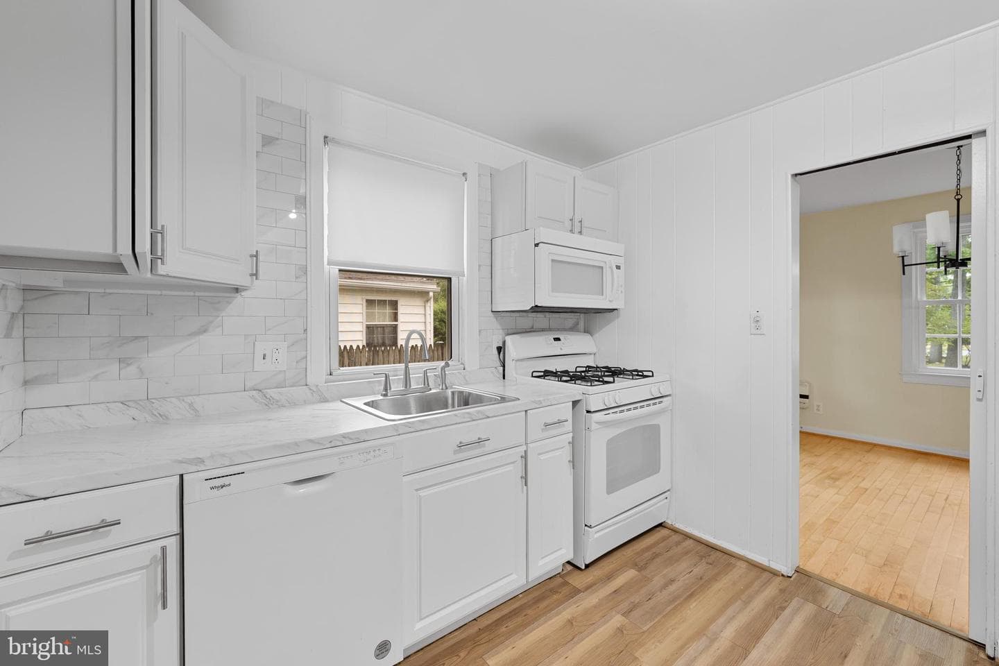 7119 Buchanan Street photo 9