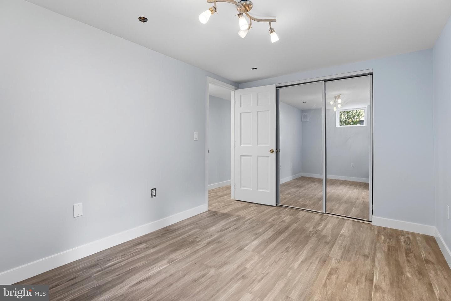 5117 Hollywood Road photo 26