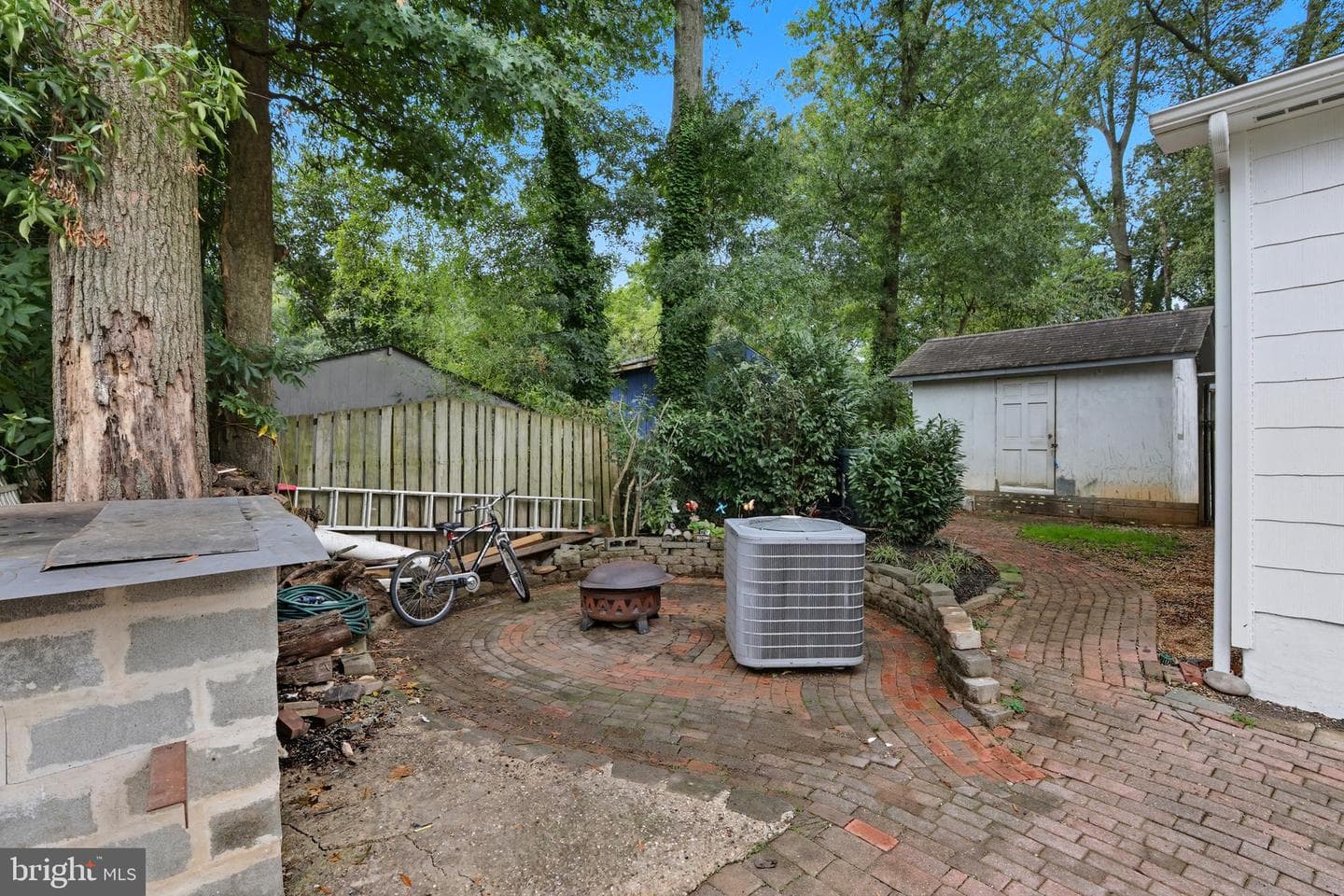 5117 Hollywood Road photo 32
