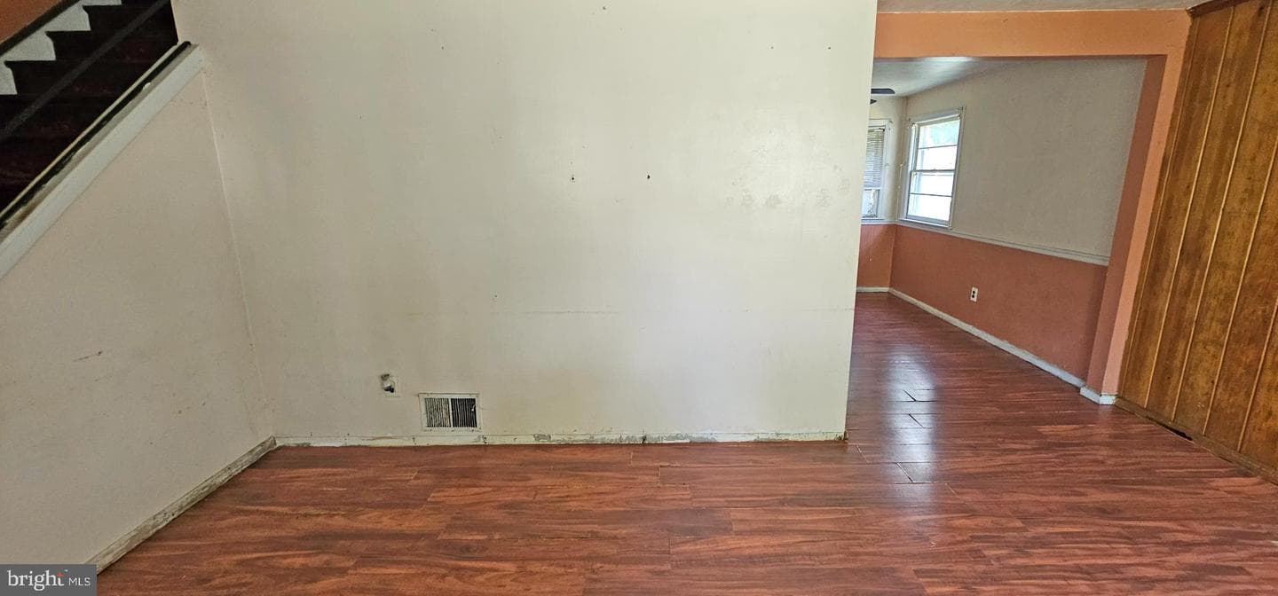 8517 Oglethorpe Street photo 3