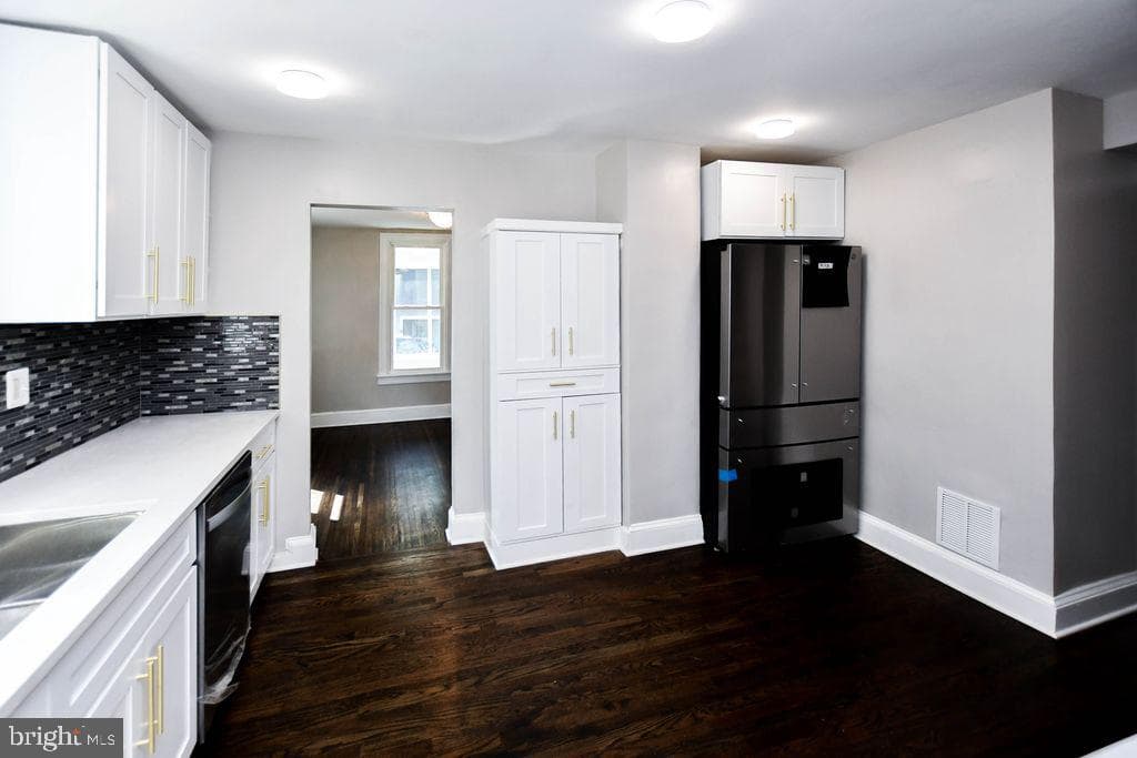 4104 Byers Street photo 15