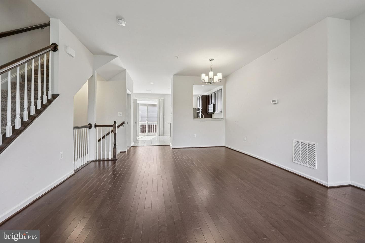 1613 Wesbourne Drive photo 10