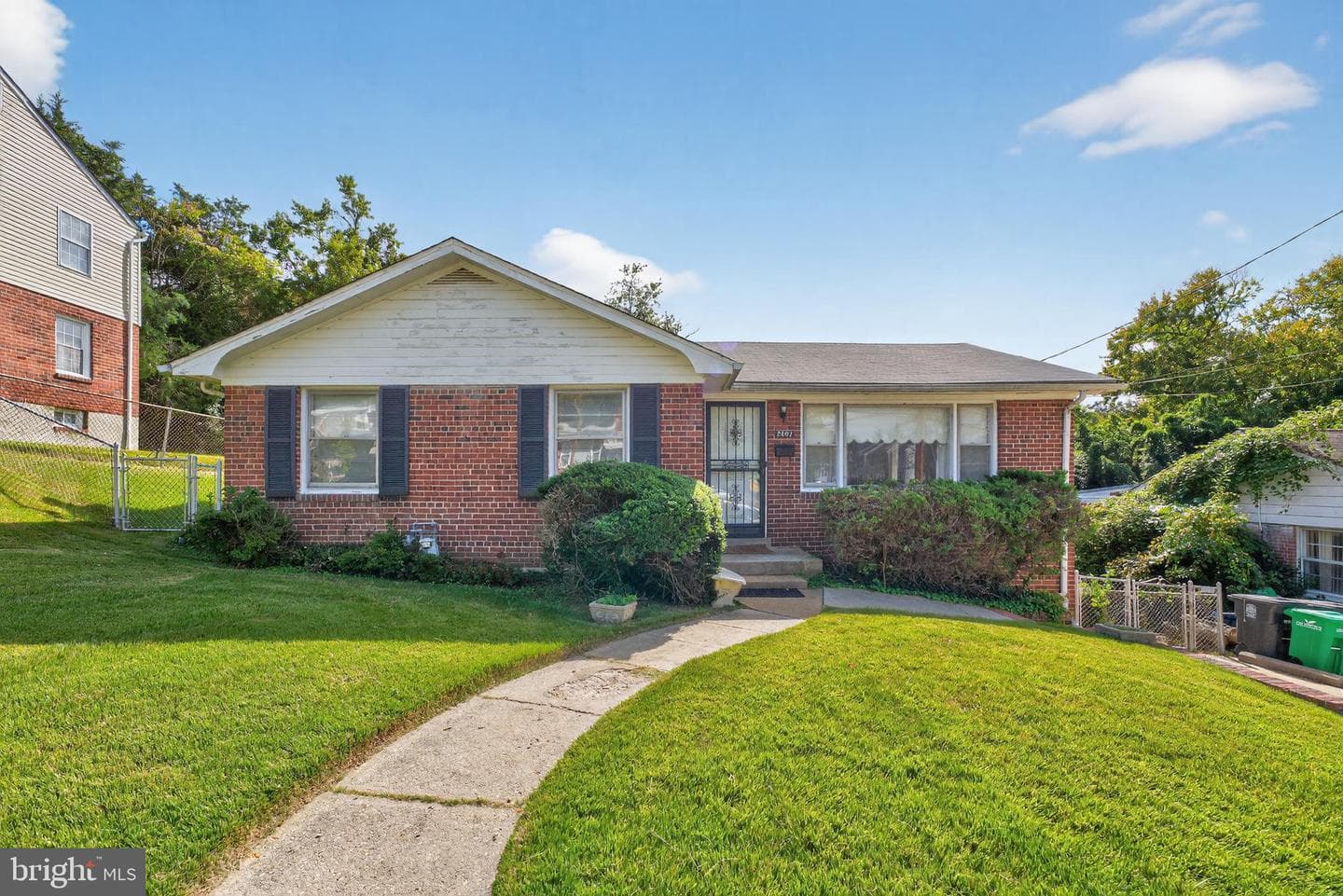 2807 Curtis Drive photo 1