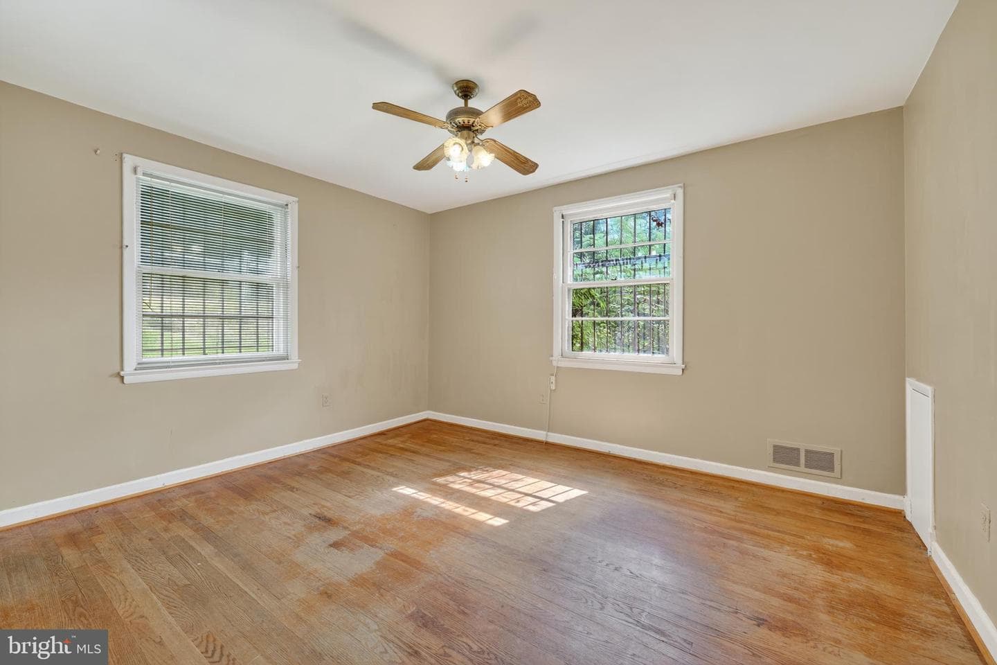 2807 Curtis Drive photo 10