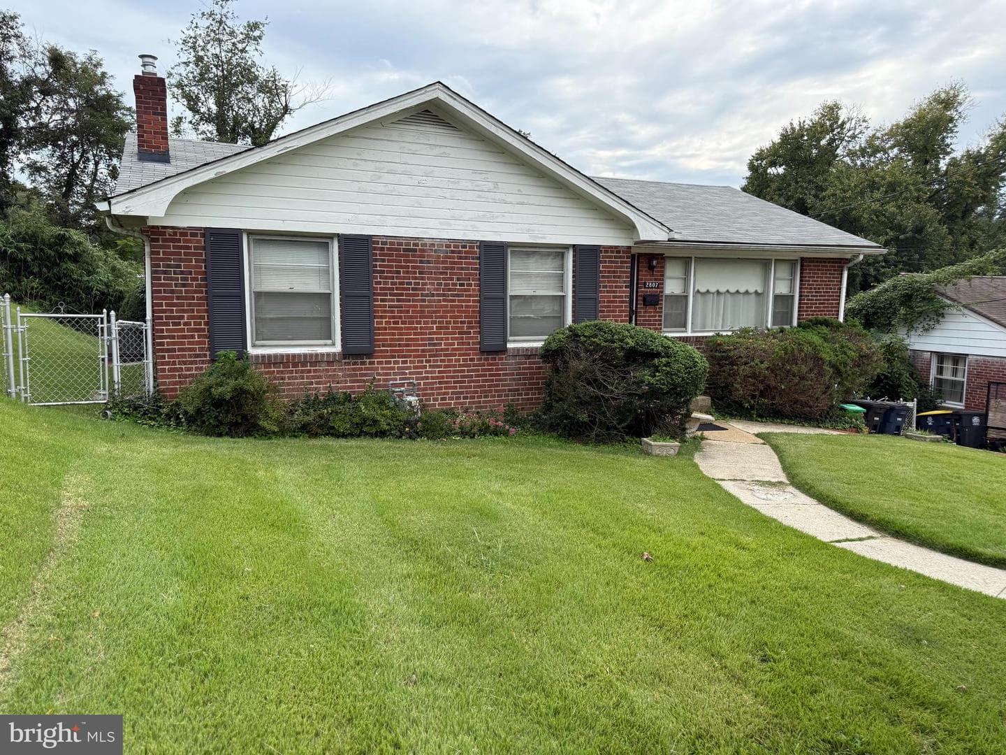 2807 Curtis Drive photo 2