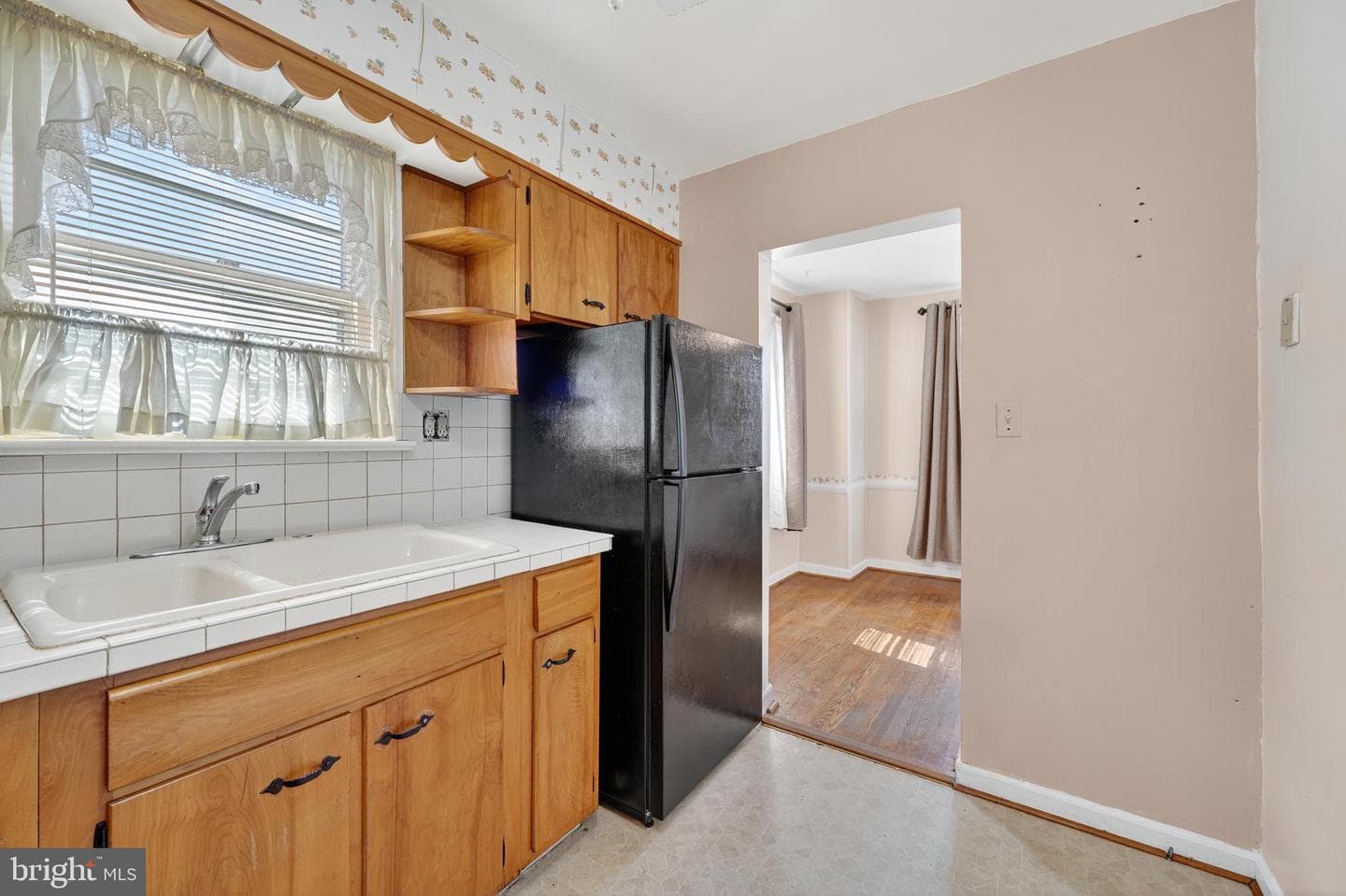 2807 Curtis Drive photo 8