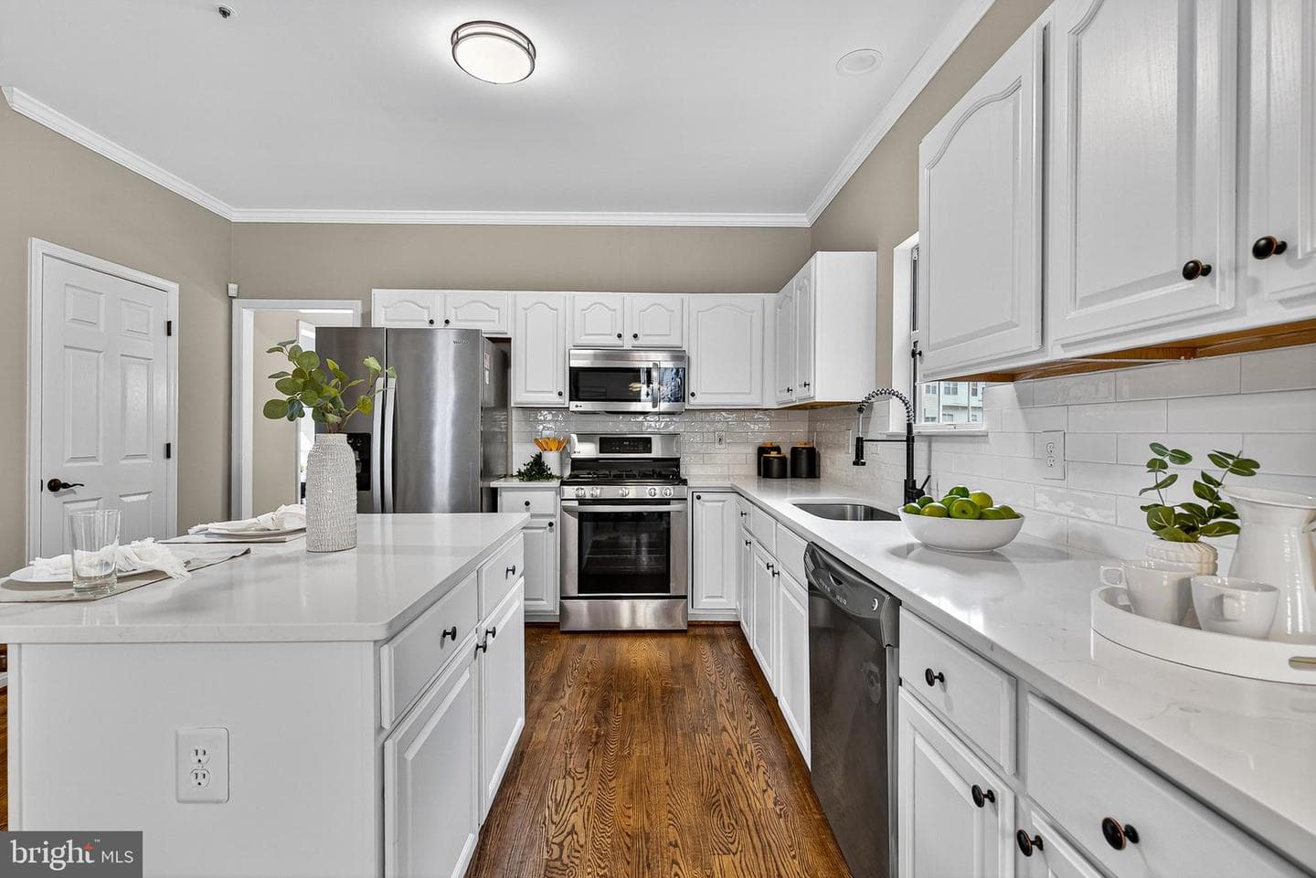 10300 Ackerly Terrace photo 13