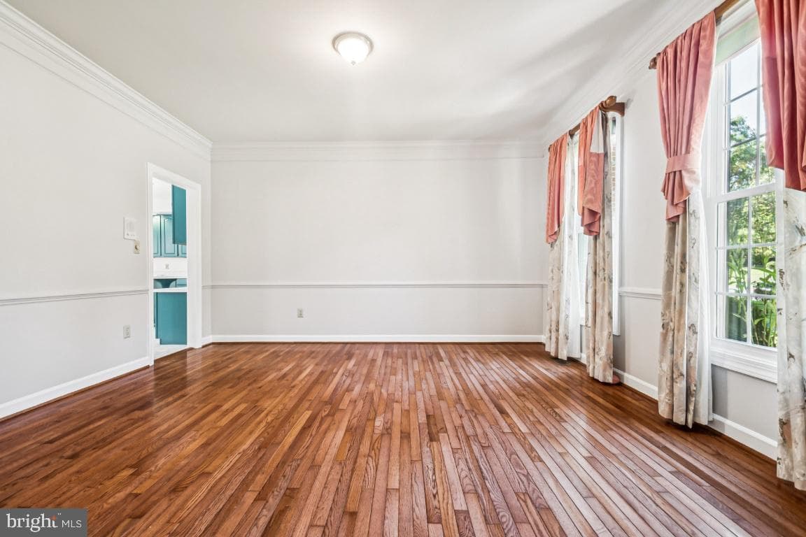 10914 Forestgate Place photo 10