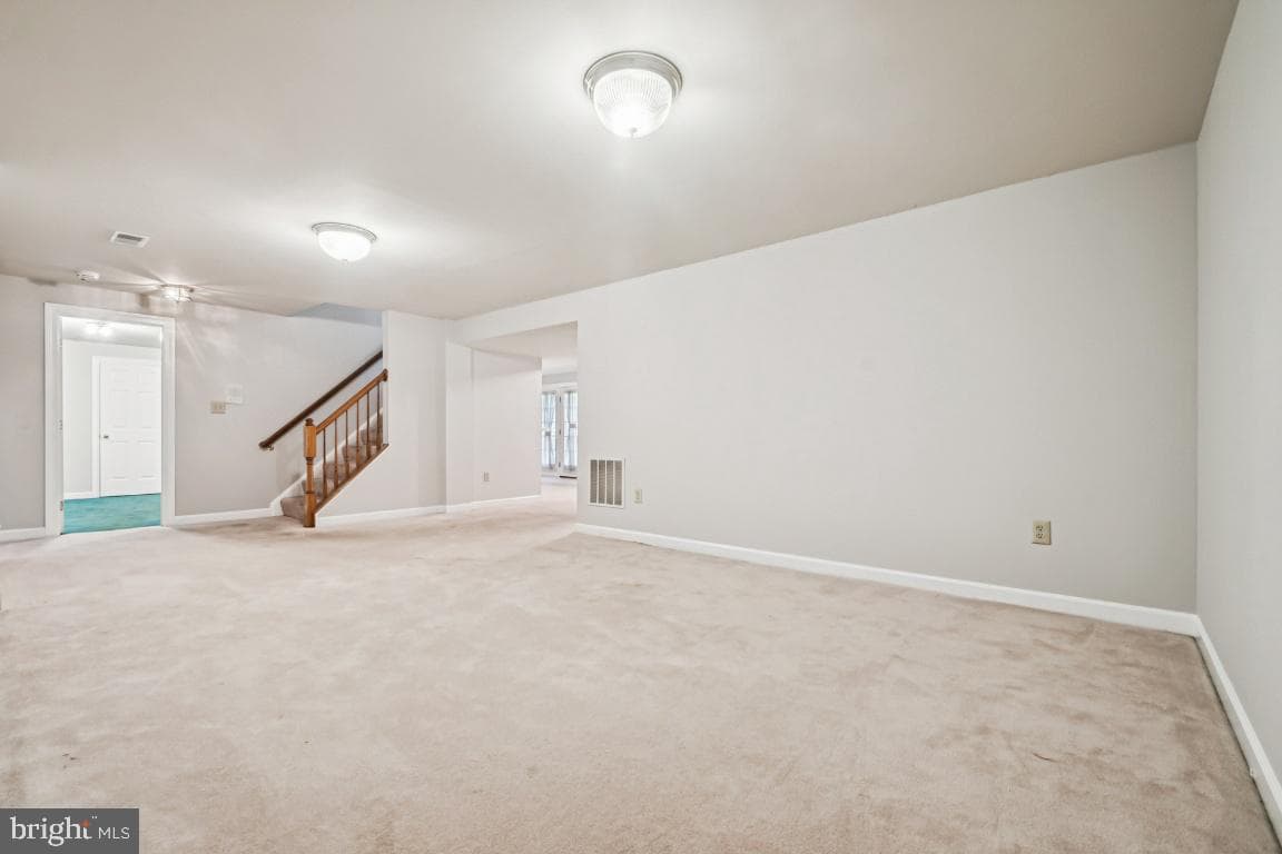 10914 Forestgate Place photo 33