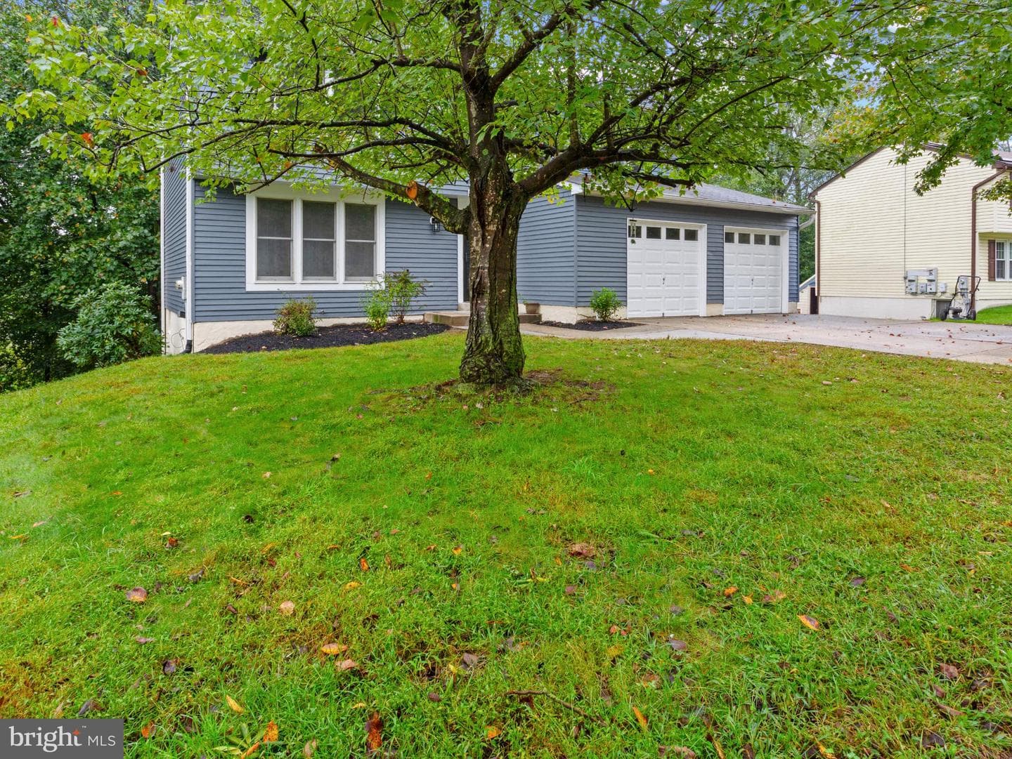 3317 Grayvine Lane photo 3