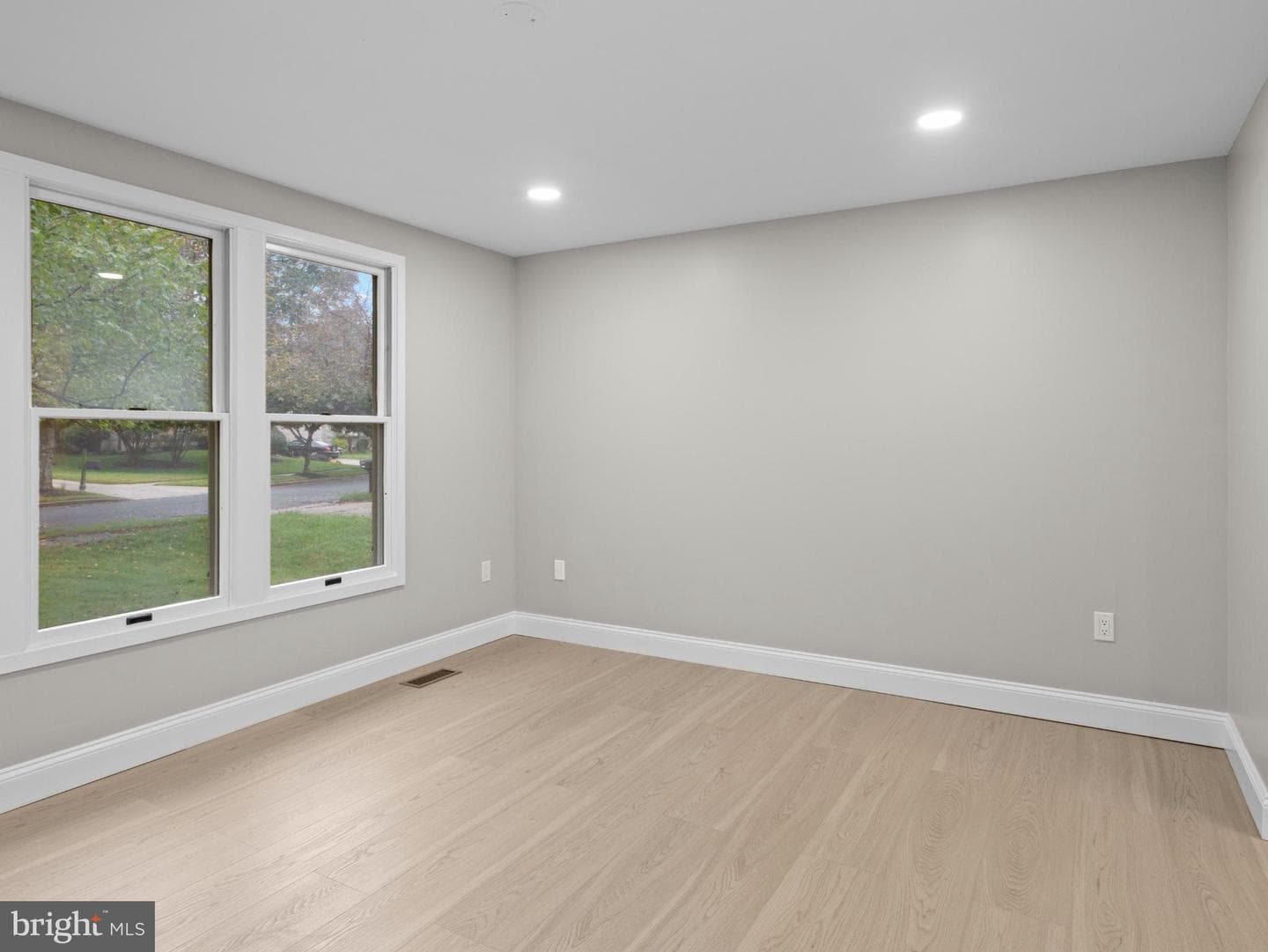 3317 Grayvine Lane photo 6