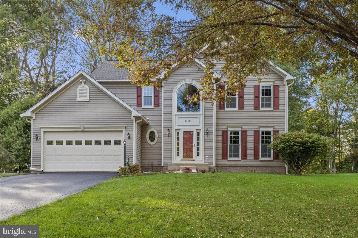 10107 Grandhaven Avenue photo 1