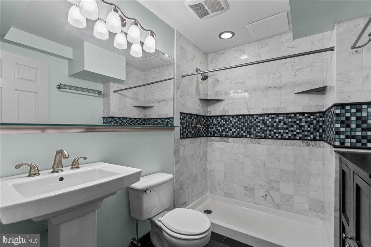 10107 Grandhaven Avenue photo 39