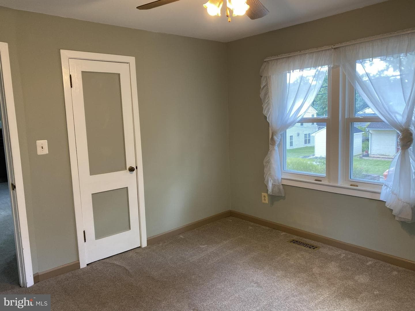 5116 Iroquois Street photo 30