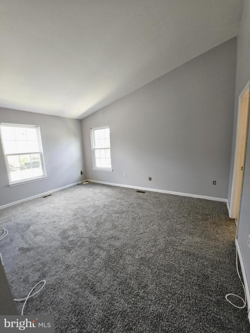 14717 London Lane photo 11