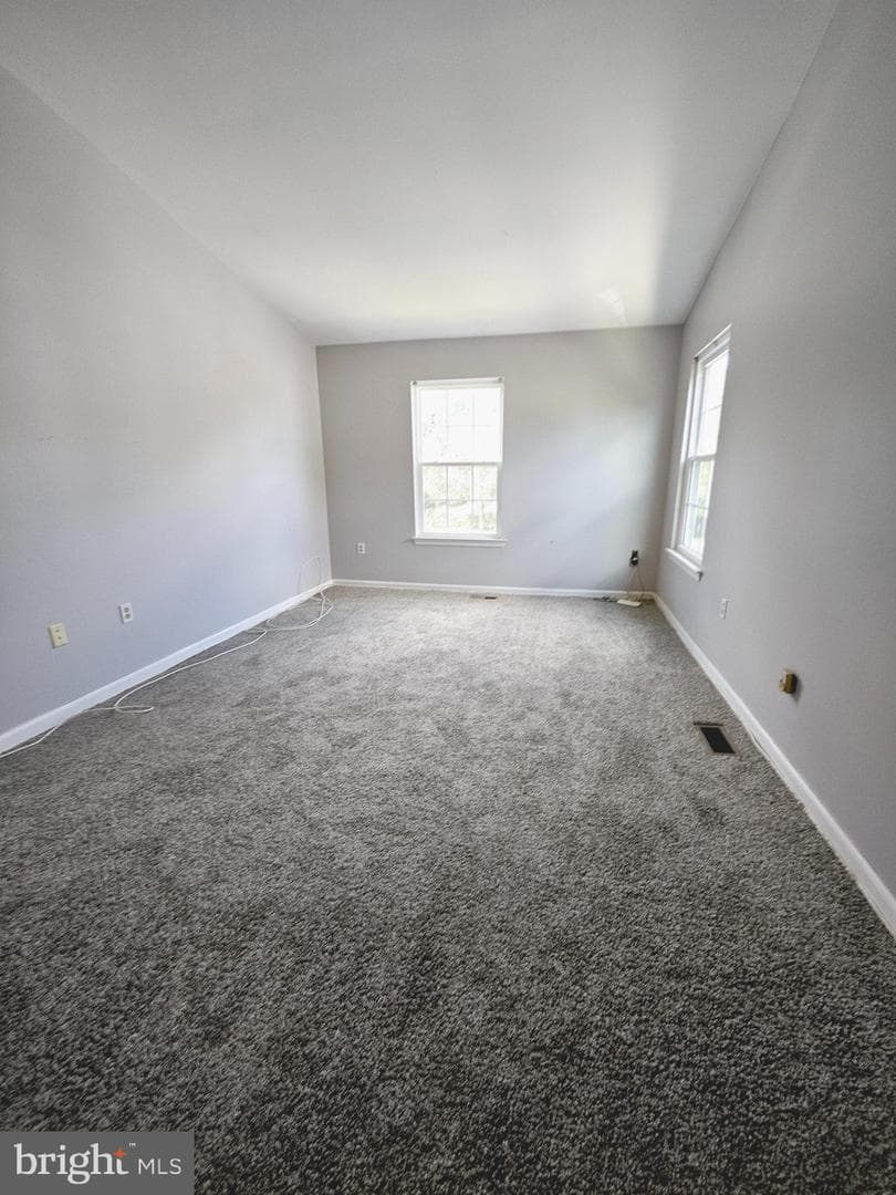 14717 London Lane photo 16