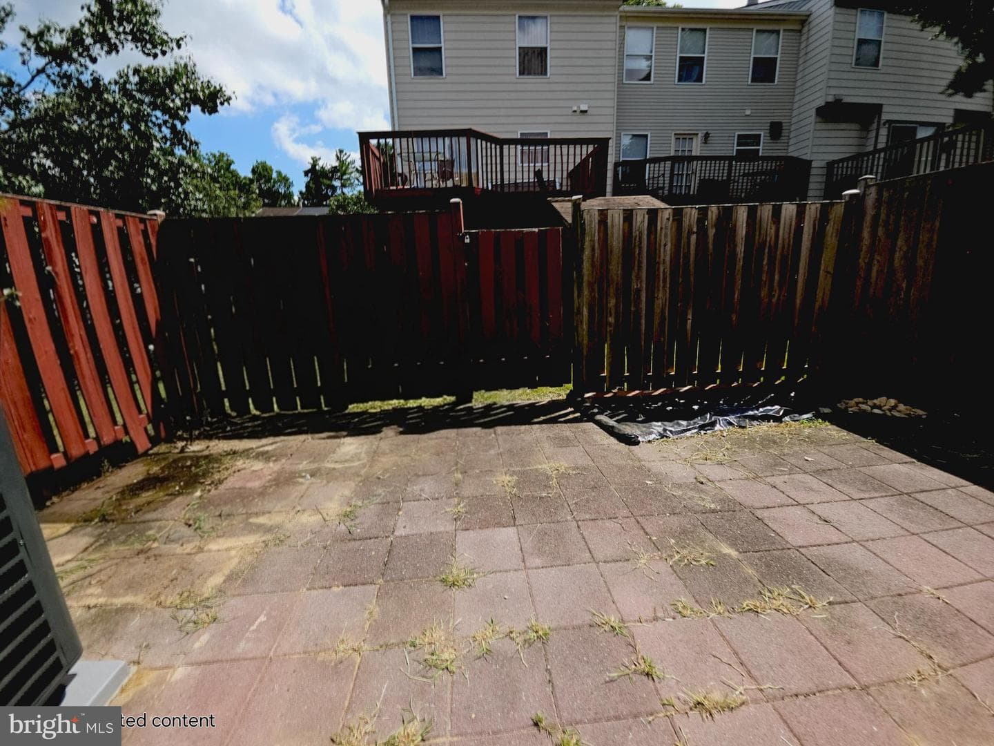 14717 London Lane photo 17