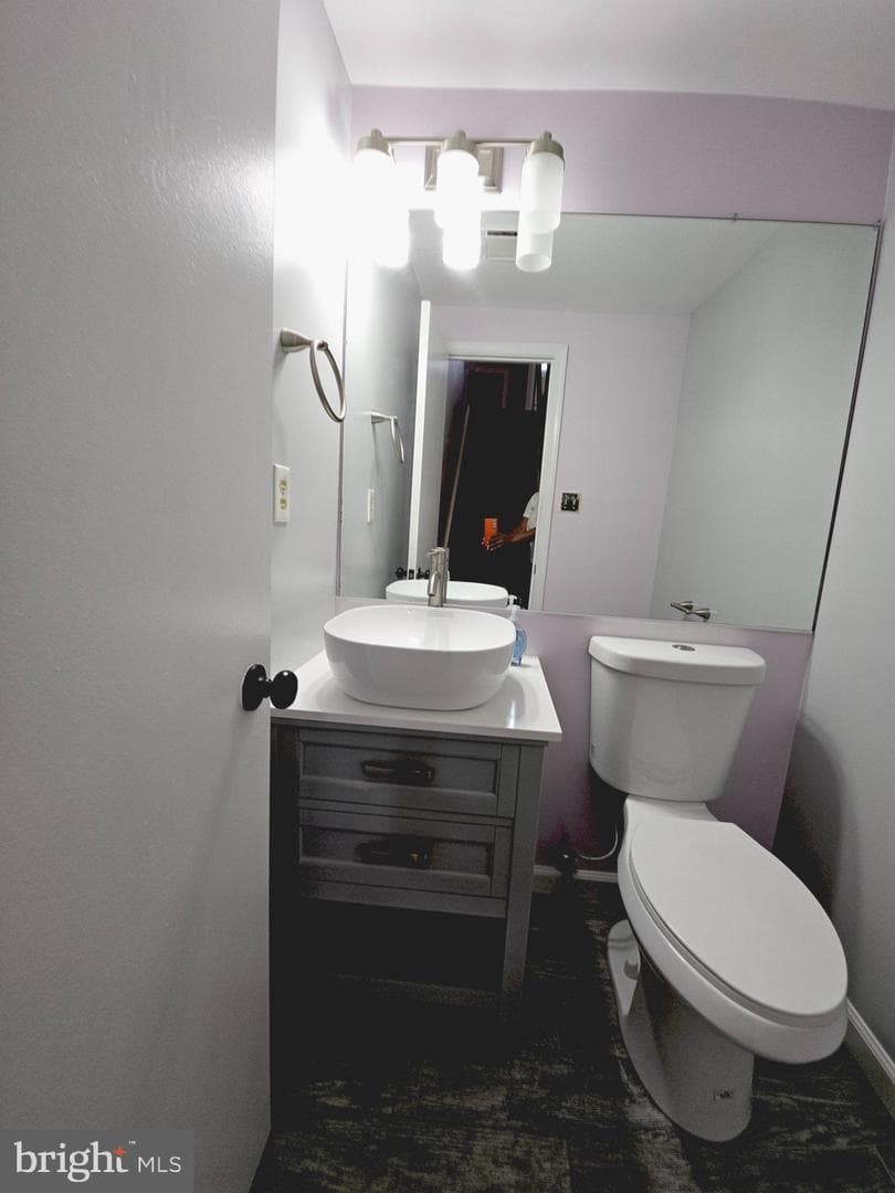 14717 London Lane photo 7