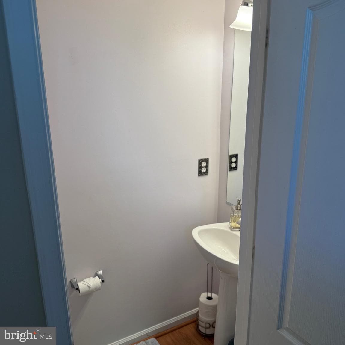9705 Woodyard Circle photo 5