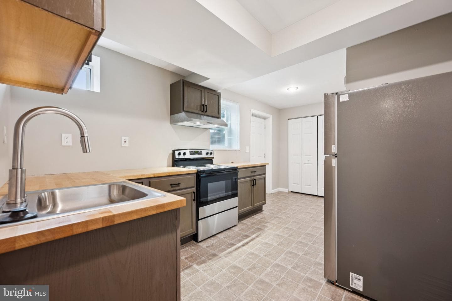 111 Essenton Drive photo 30