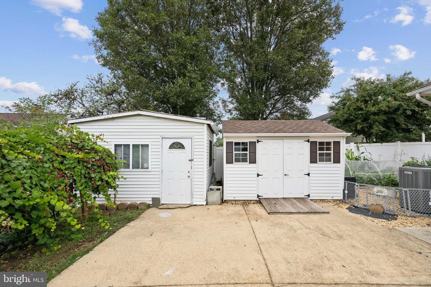 111 Essenton Drive photo 34
