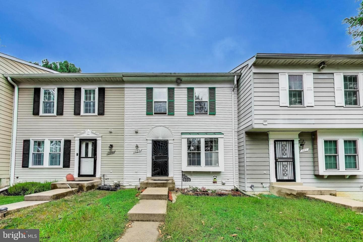 903 Hilldropt Court