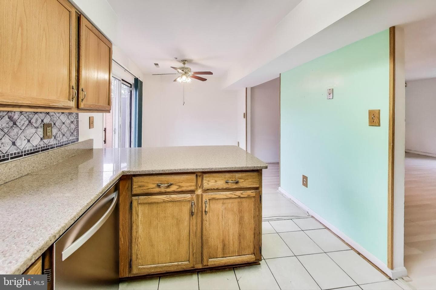 903 Hilldropt Court photo 10