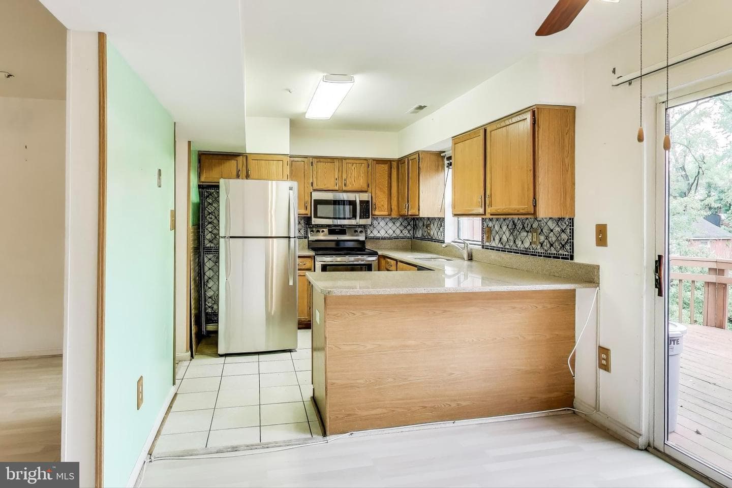 903 Hilldropt Court photo 9
