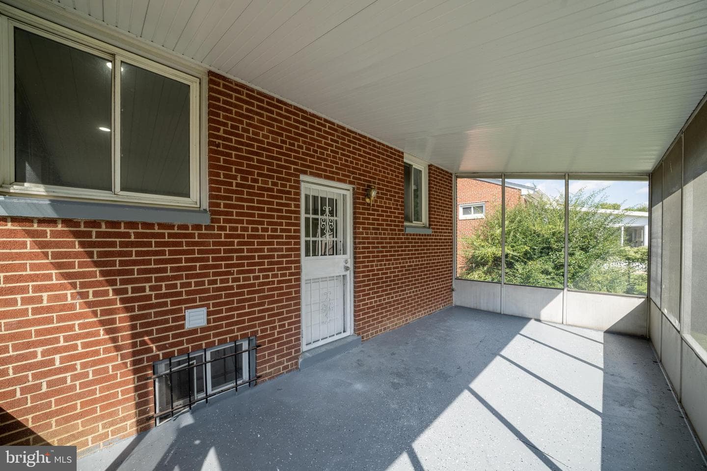 2521 Saint Clair Drive photo 31