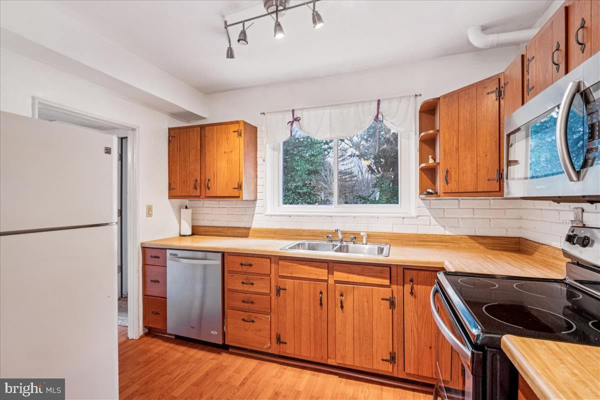 47 Ridge Road photo 9