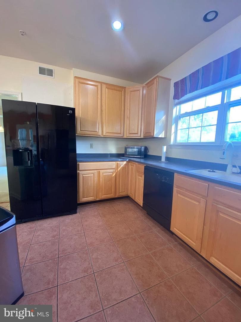 5802 Lawton Court photo 10