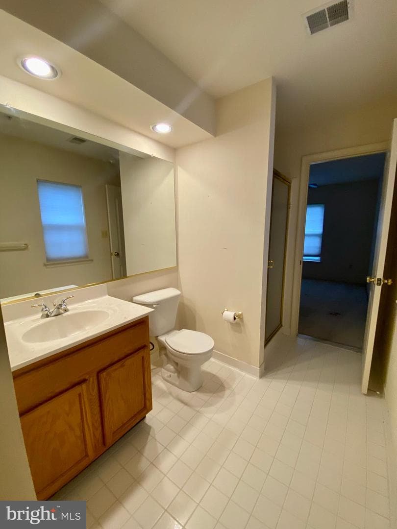 5802 Lawton Court photo 33