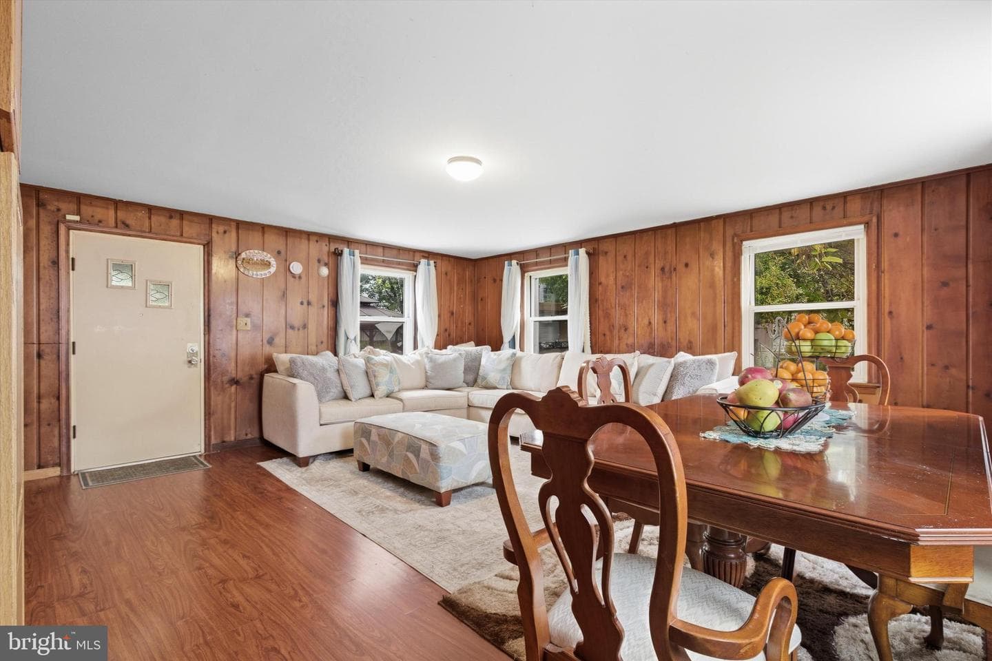 5024 Addison Road photo 10