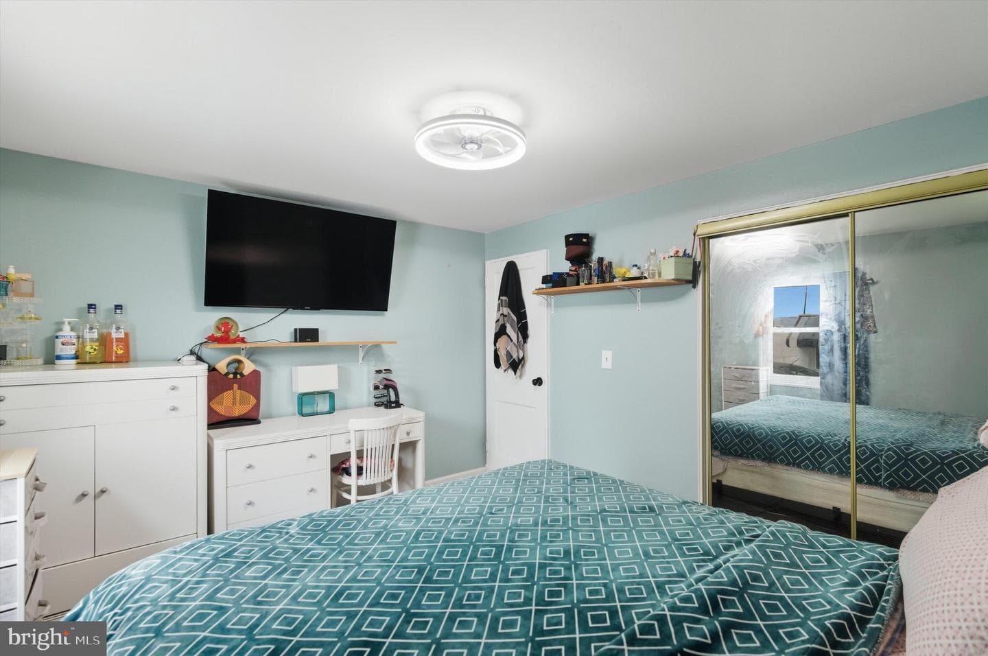 5024 Addison Road photo 14