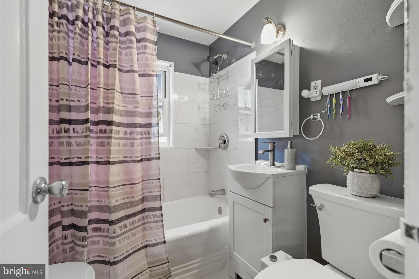 5024 Addison Road photo 15