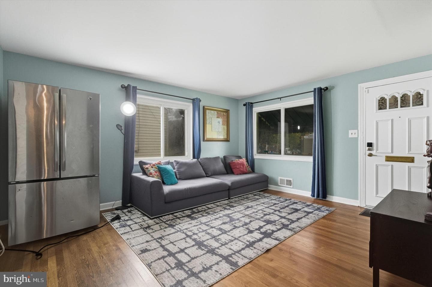 5024 Addison Road photo 5