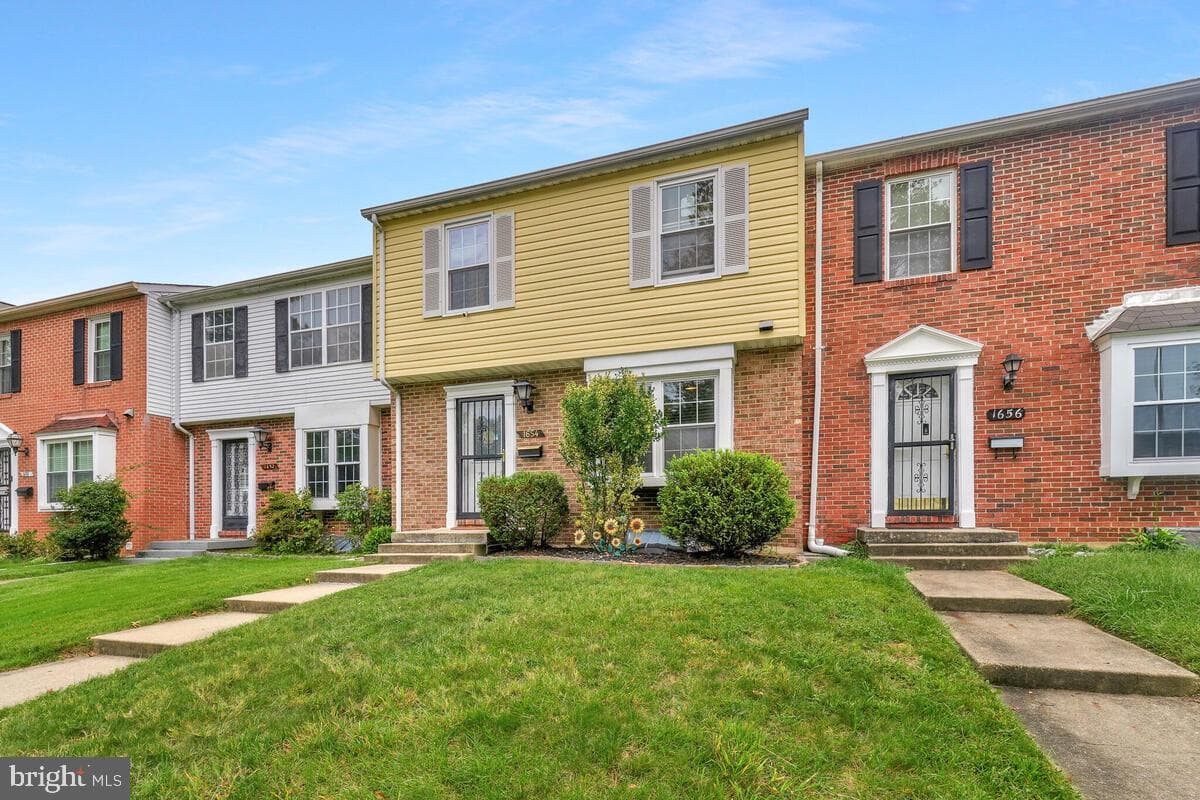 1654 Forest Park Drive photo 2
