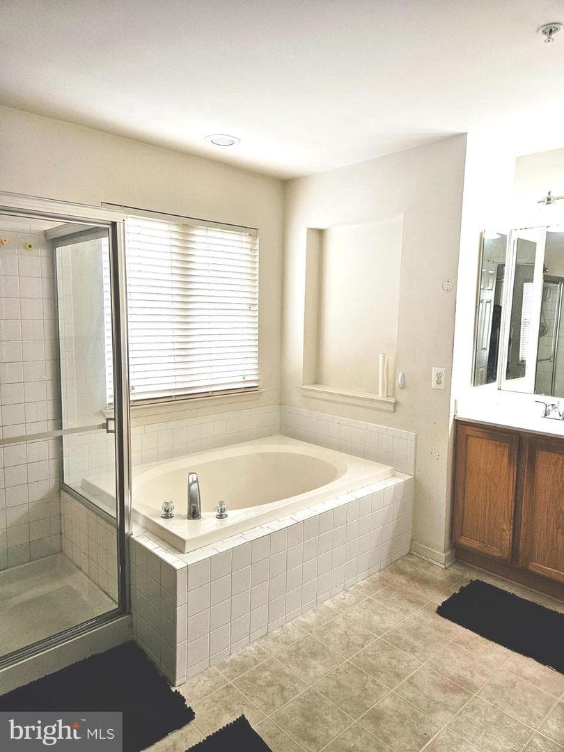 8008 Kingsmill Road photo 12