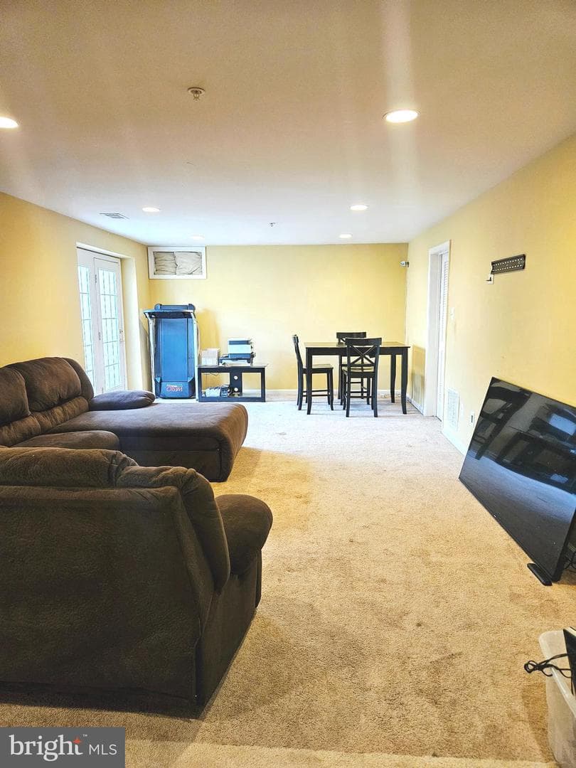 8008 Kingsmill Road photo 15