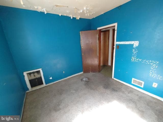 500 Suffolk Avenue photo 10