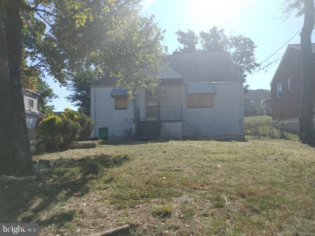 500 Suffolk Avenue photo 2