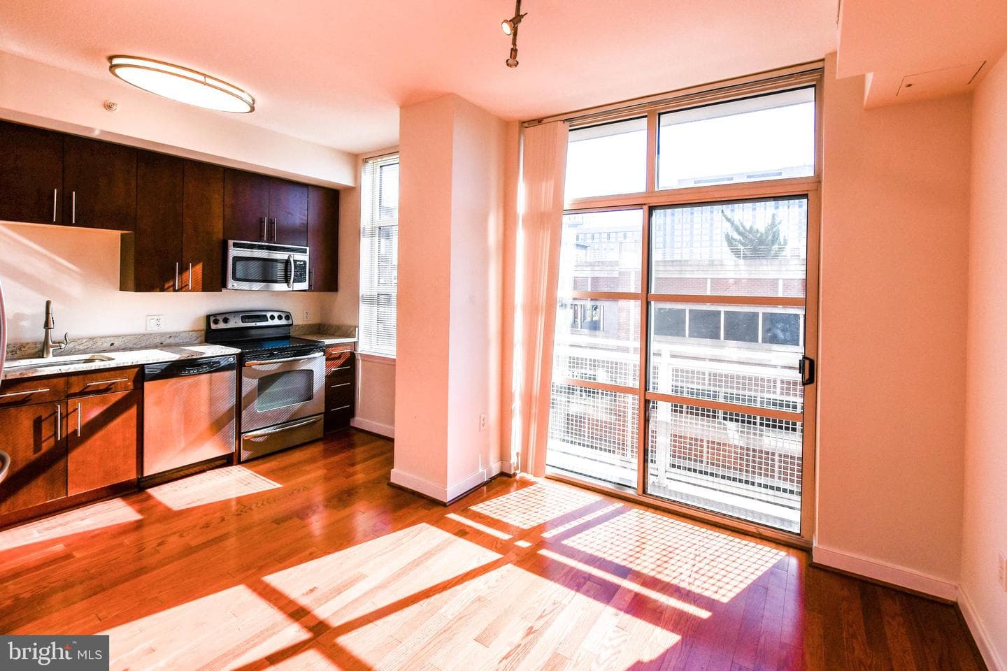 157 Fleet Street #514 photo 14