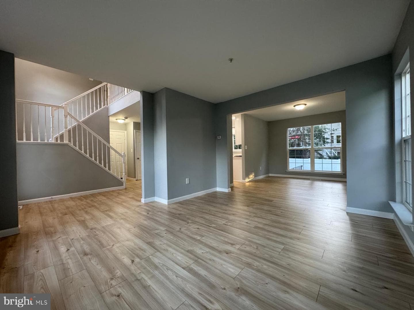 16107 Eckhart Road photo 2
