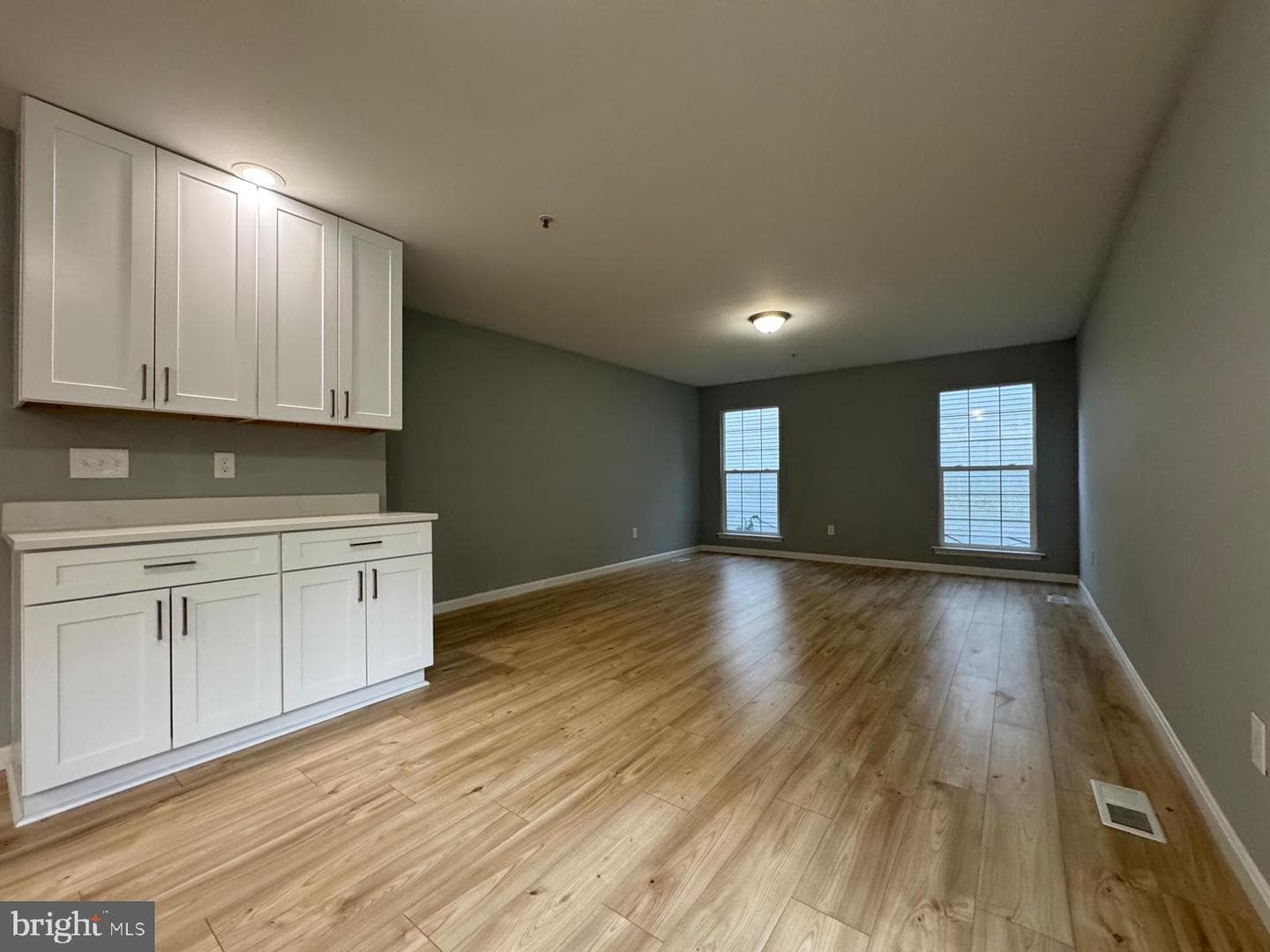 16107 Eckhart Road photo 7